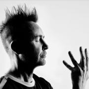 Legendary violinist, Nigel Kennedy,  is bringing  his Virtuoso Concert Tour to Chipping Campden